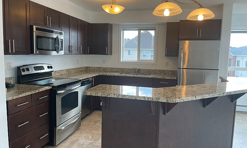 Lakewood Condo...