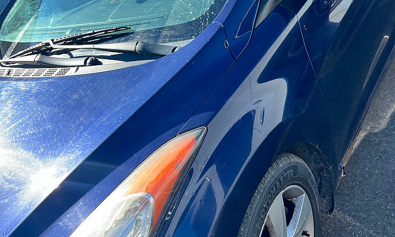 2012 Hyundai Elantra...