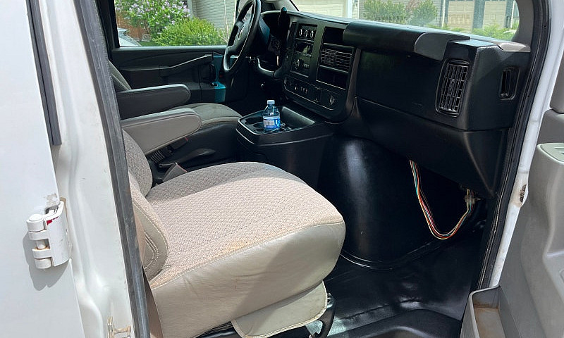 2018 Gmc Savana 3500...