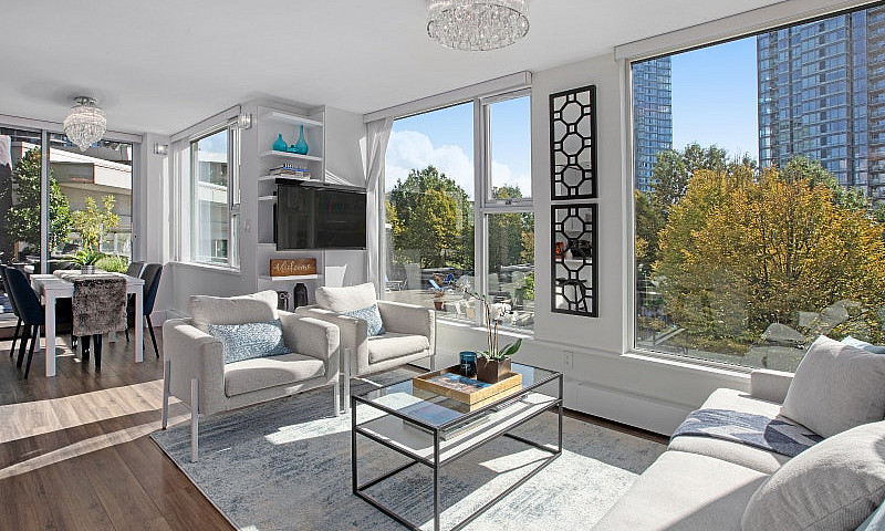 3 Beds 2 Baths Beaut...