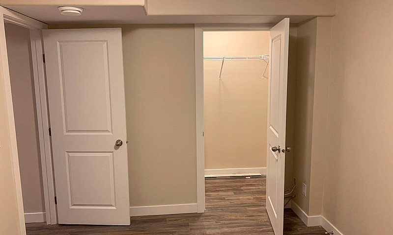 1 Bedroom Available ...