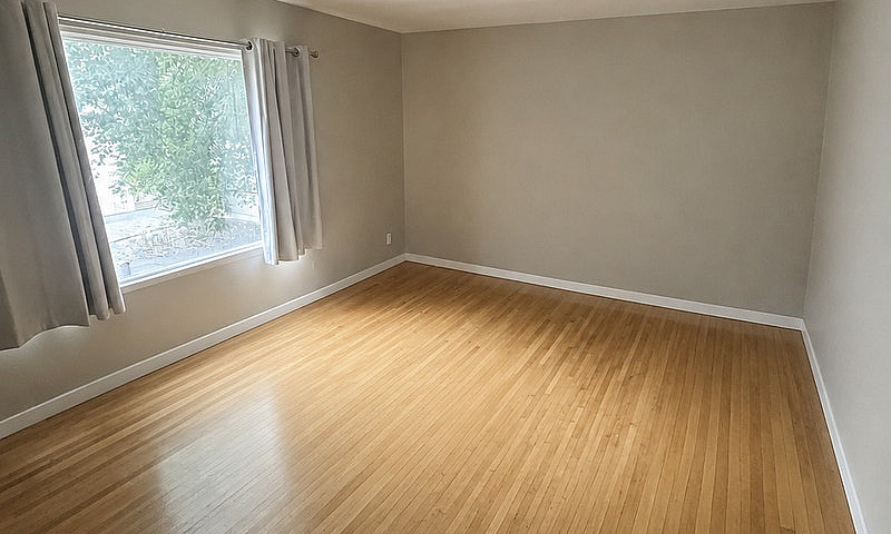 Nov 1 Downtown 1 Bed...