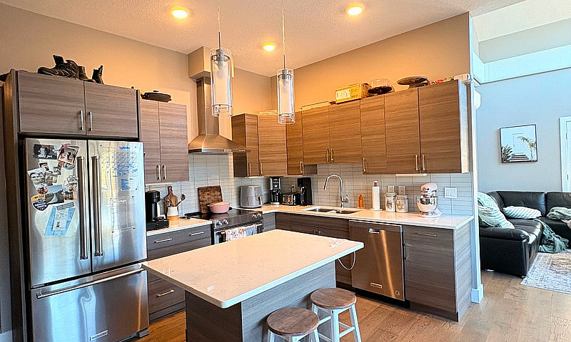 Beautiful Condo For ...