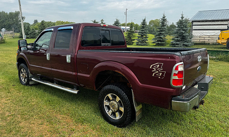 2011 Ford F350 Laria...