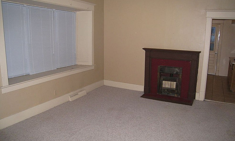 Newly Renovated Spac...