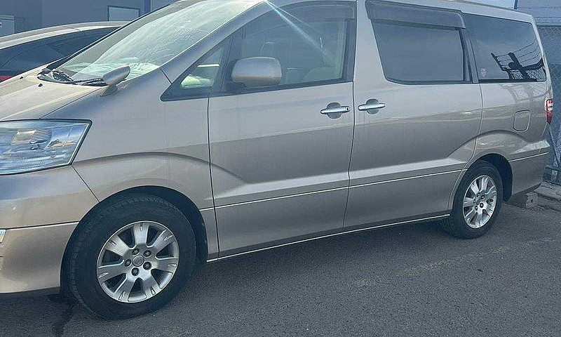 Toyota Alphard...