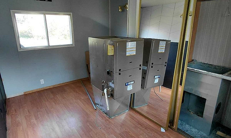 Mobile Home, Rents A...