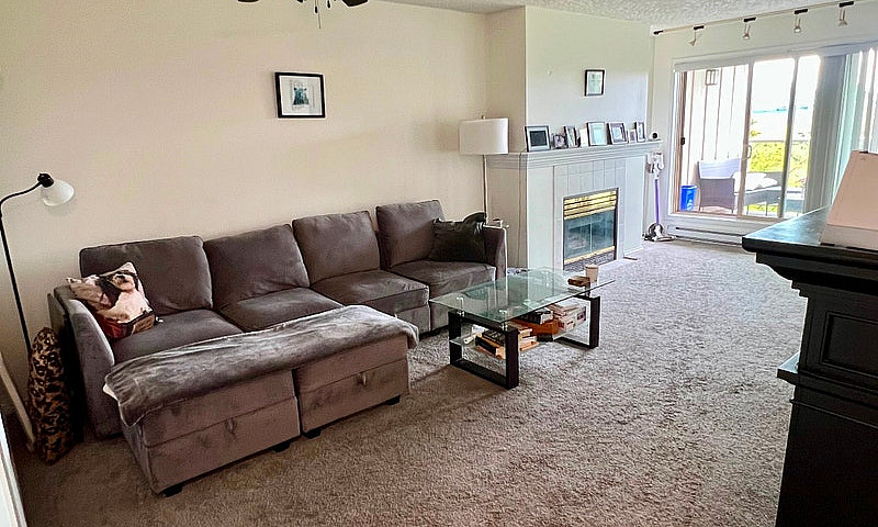2 Bedroom Condo For ...