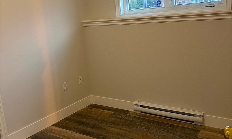 Just Renovated 3 Bed...