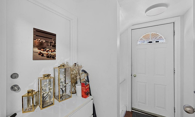 Renovated 2-Bedroom ...