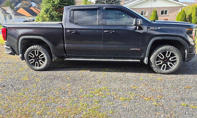 Gmc Sierra At4...
