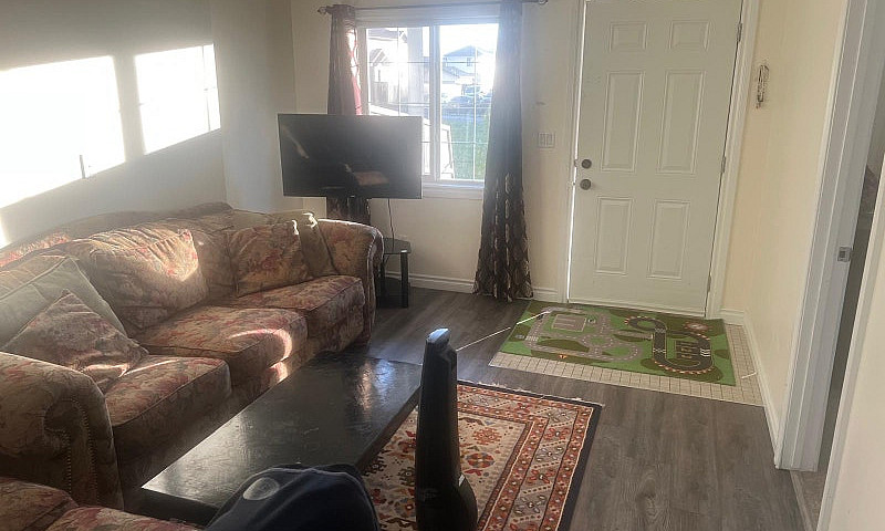 2 Beds 1 Bath - Base...