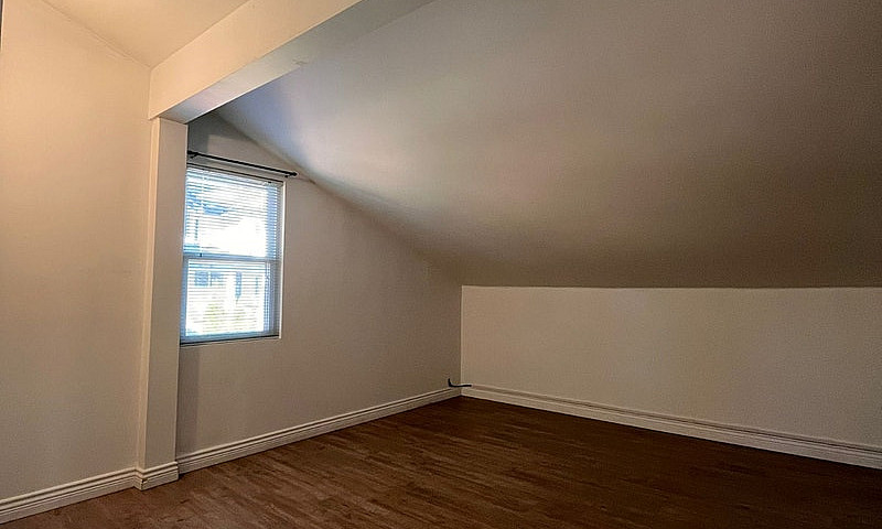 2 Bedroom + 1 Bathro...