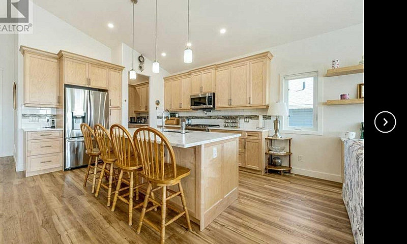 5Yr Young  4000 Sqft...
