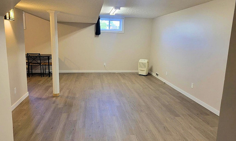 2 Bedroom Spacious S...