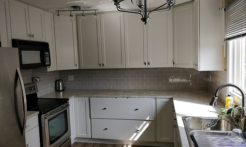 3Bdrm 1410Sq Triplex...
