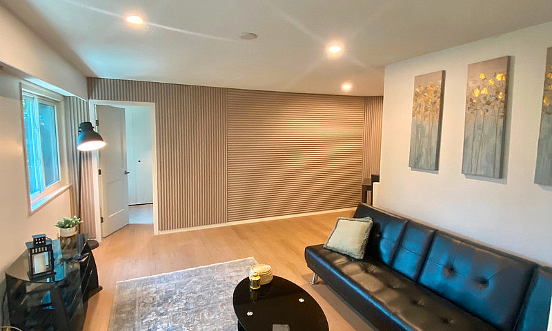  Fully Furnished 2-B...