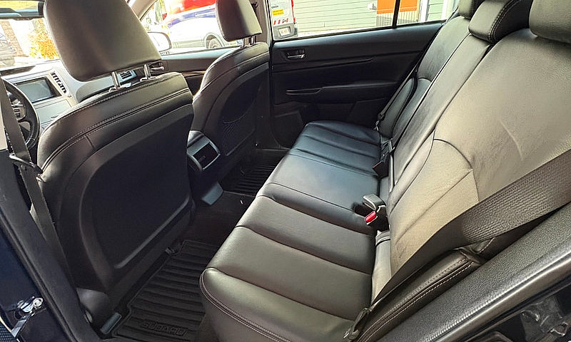 Rare 2012 Subaru Leg...