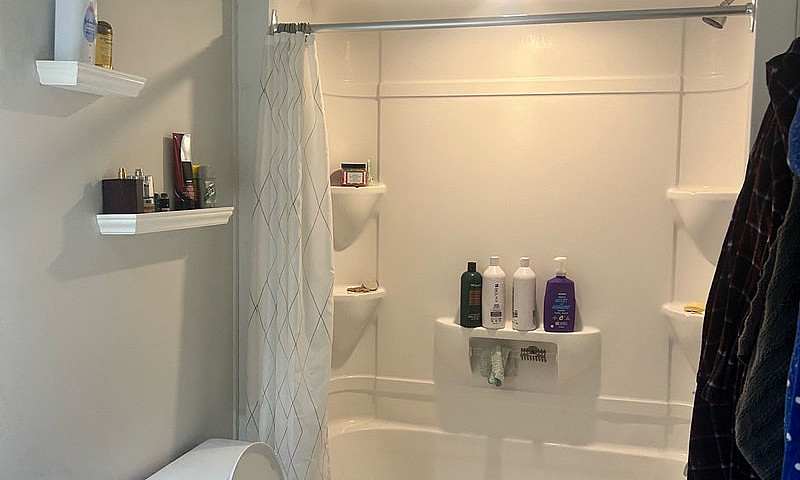 1 Bed 1 Bath Apartme...