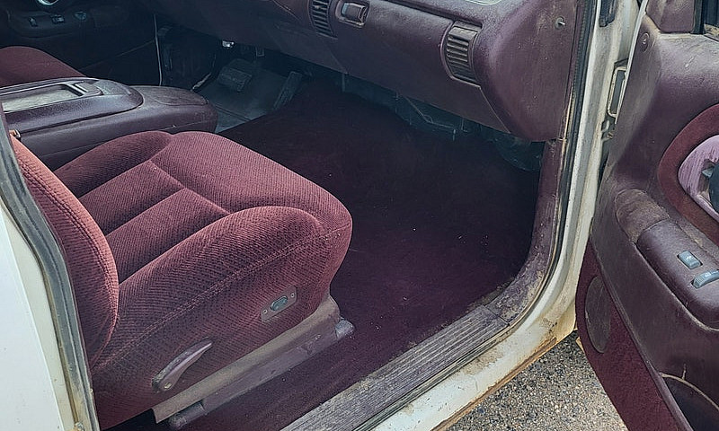 1995 Chev Half Ton E...