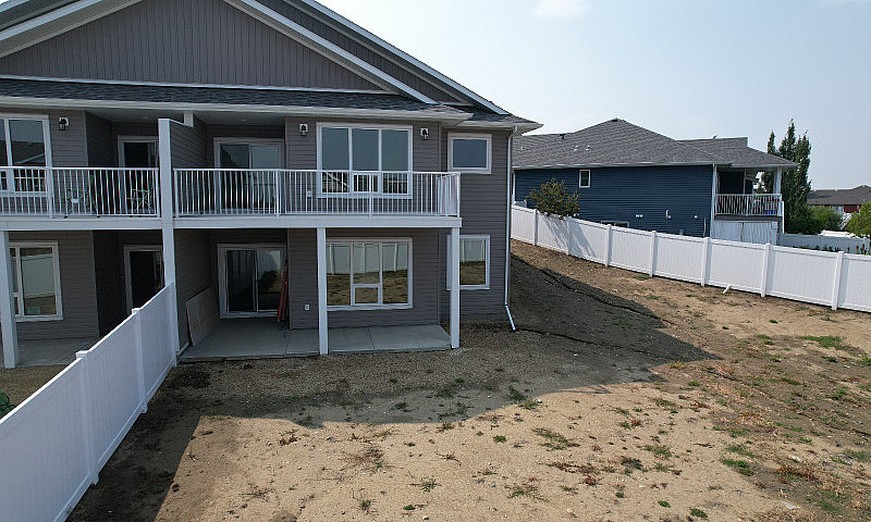 Sylvan Lake Ab. New ...