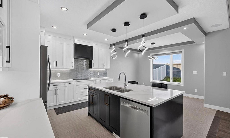 Beautiful Modern Hom...