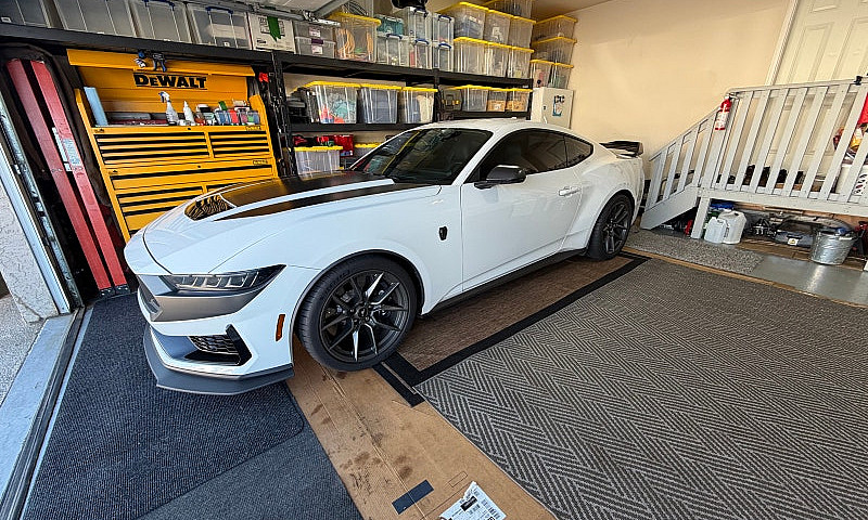 2025 Mustang Dark Ho...
