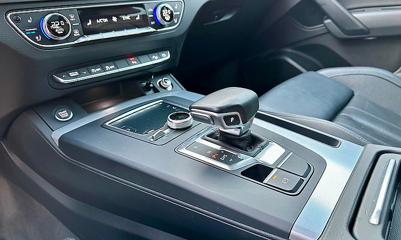 2018 Audi Q5 Technik...