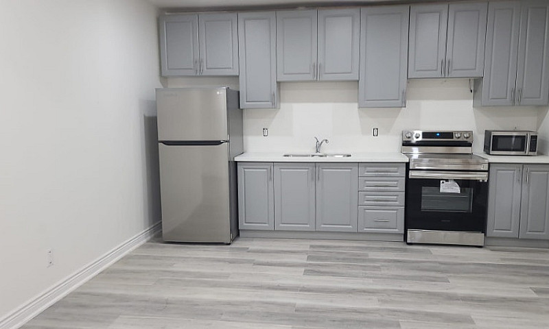 Top Floor, One Bdrm+...