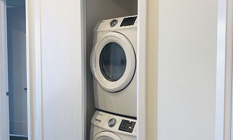 Modern 2-Bedroom Lux...
