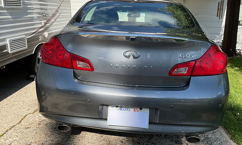 2010 Infinit G37X Se...