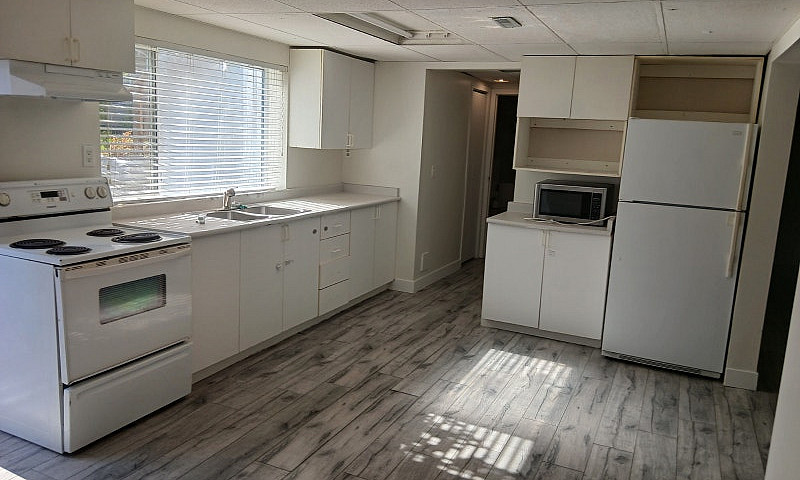Spacious 2 Bedroom B...
