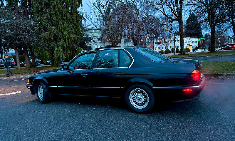 Bmw 740I  V8...