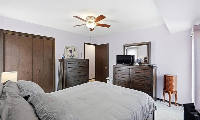  3 Bedroom 2 Bath Bu...