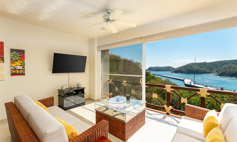 Huatulco,  Mexico. B...
