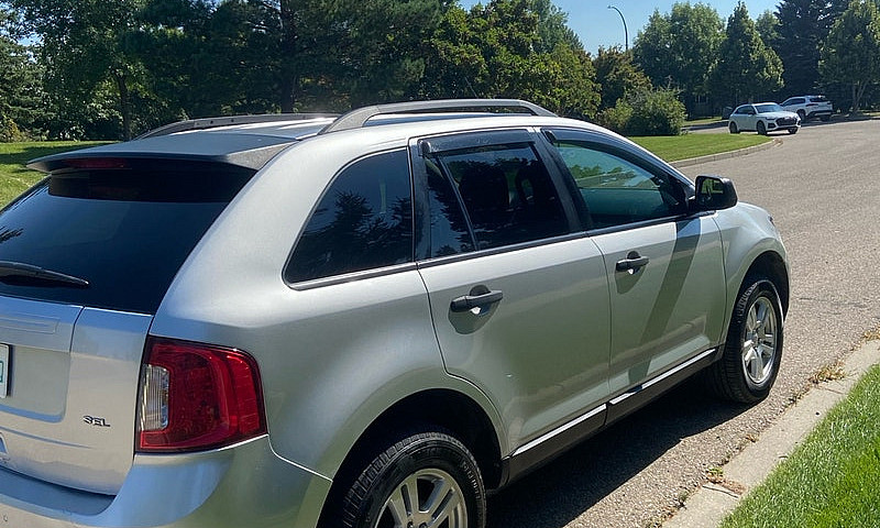 2011 Ford Edge...