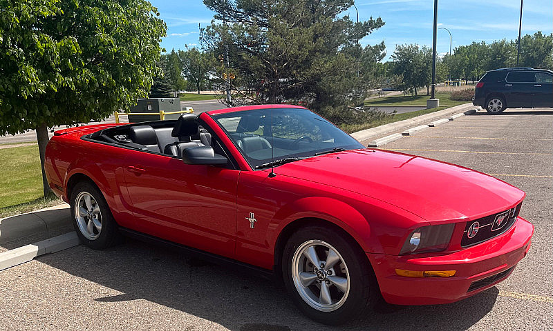 2007 Ford Mustang V6...