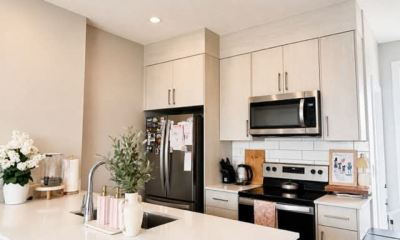 Townhouse 2Br 2.5 Ba...