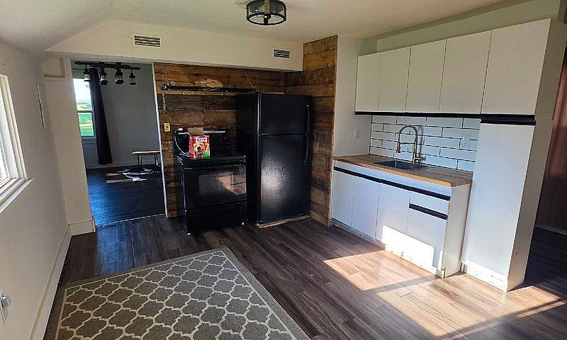 Bentley House Rental...