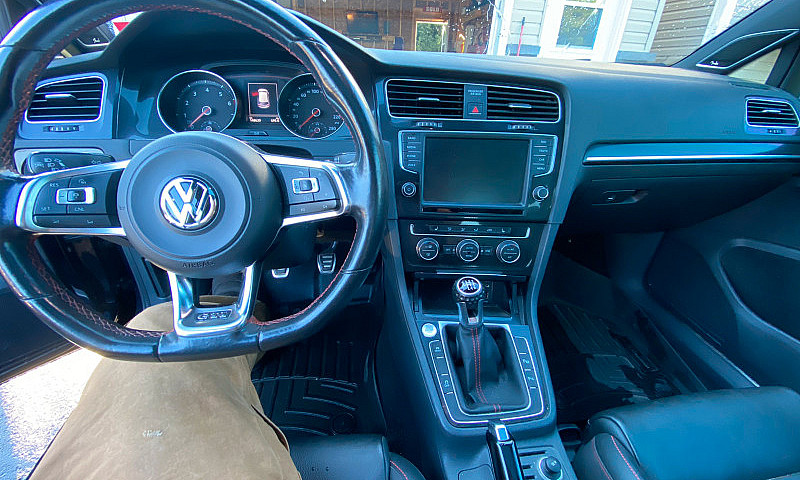 2016 Volkswagen Gti...