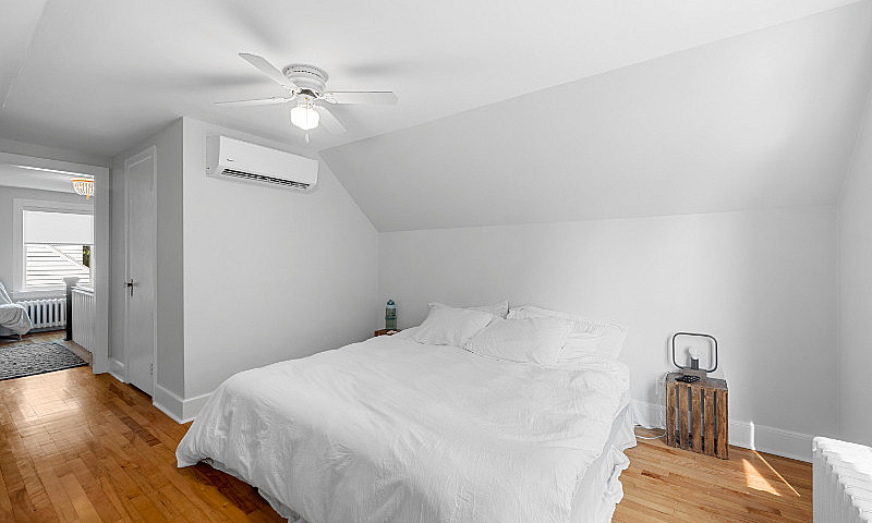 Fully Furnished 2 Be...