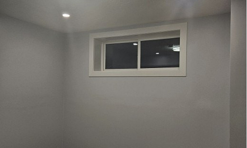 Spacious 1 Bedroom S...