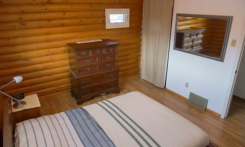 Cozy Log Home In The...