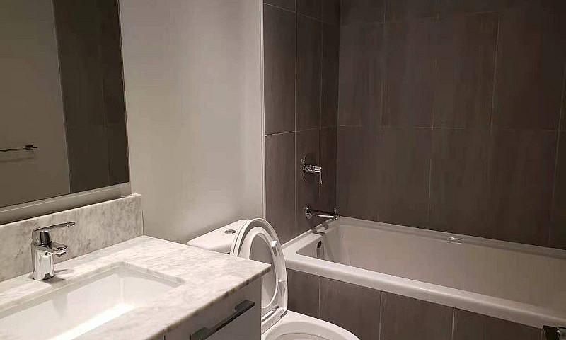 Large 2 Bedroom 2 Ba...