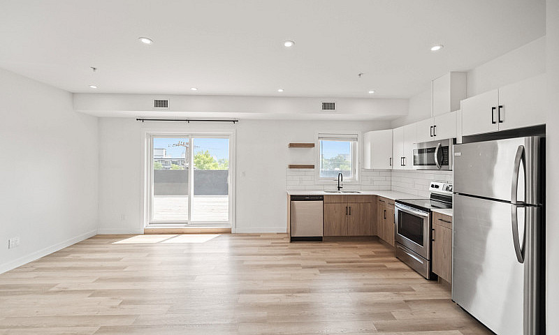Luxury 2 Bedroom Apa...