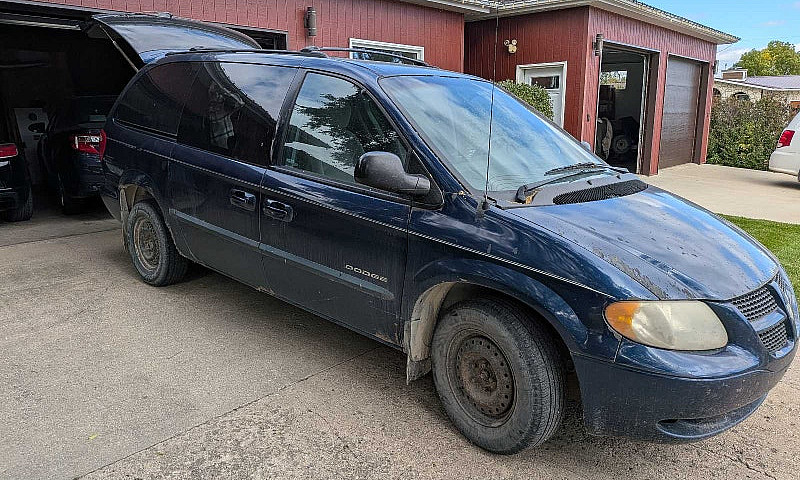 2001 Dodge Grand Car...