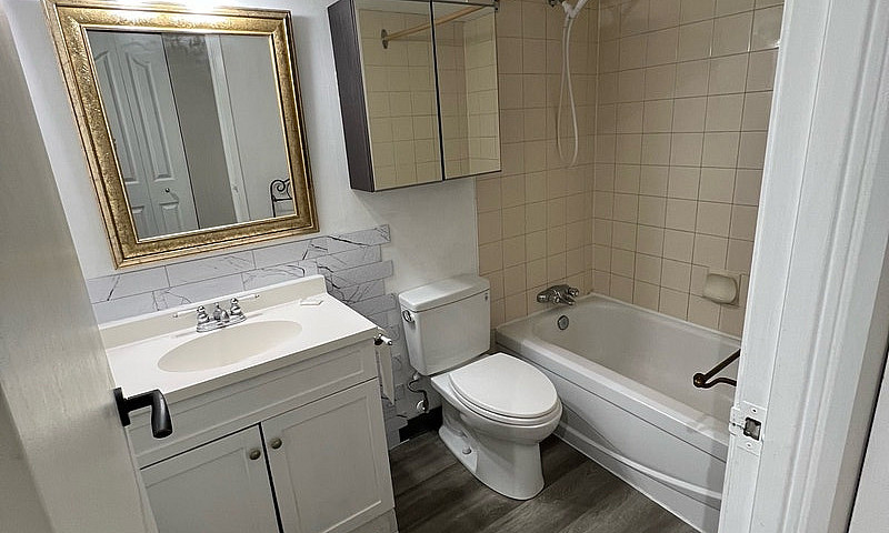 2 Bedroom Downtown C...