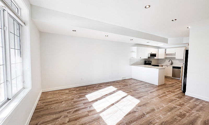 Bright 2-Bed Walkout...