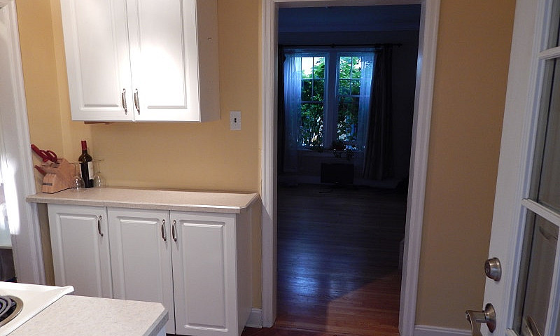 Lovely 2 Bed/1Bath N...