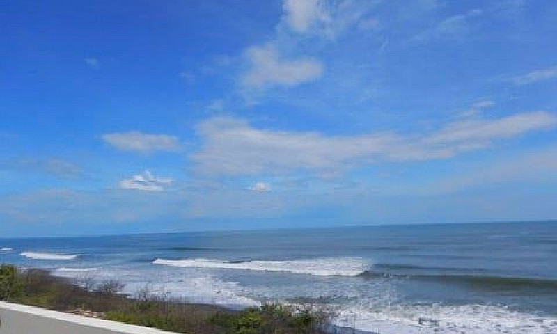 Pacific Ocean Front ...
